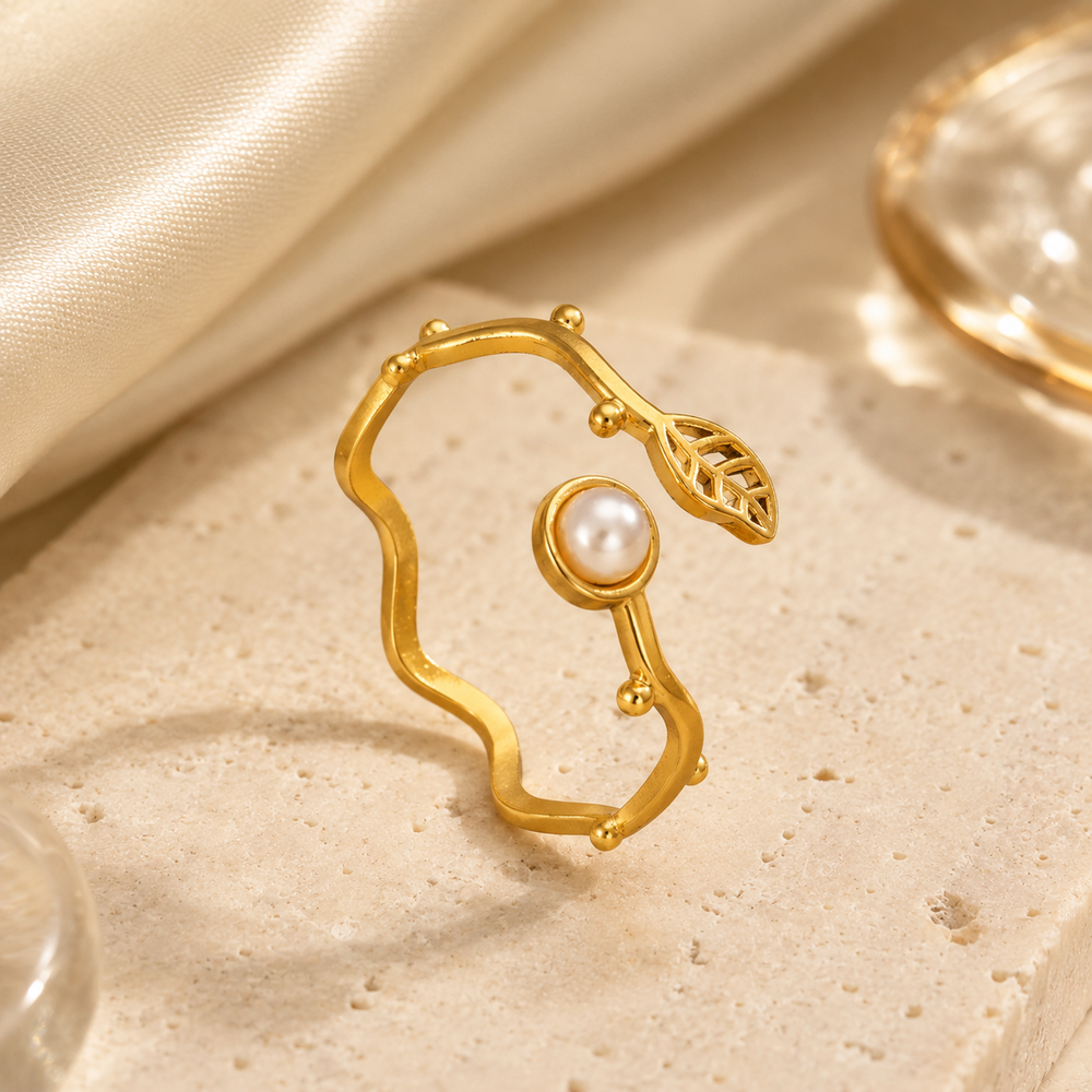 Pearl Leaf Harmony Ring