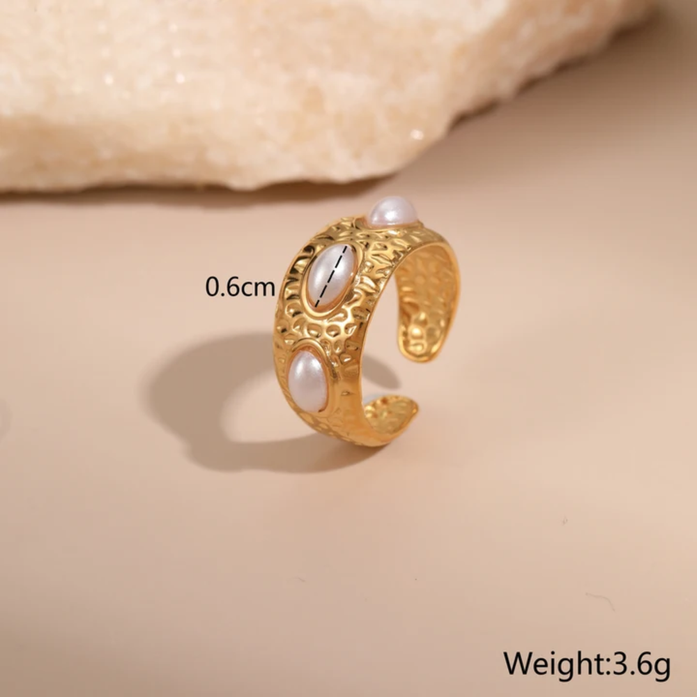 Pearl Aurelia Cuff Ring